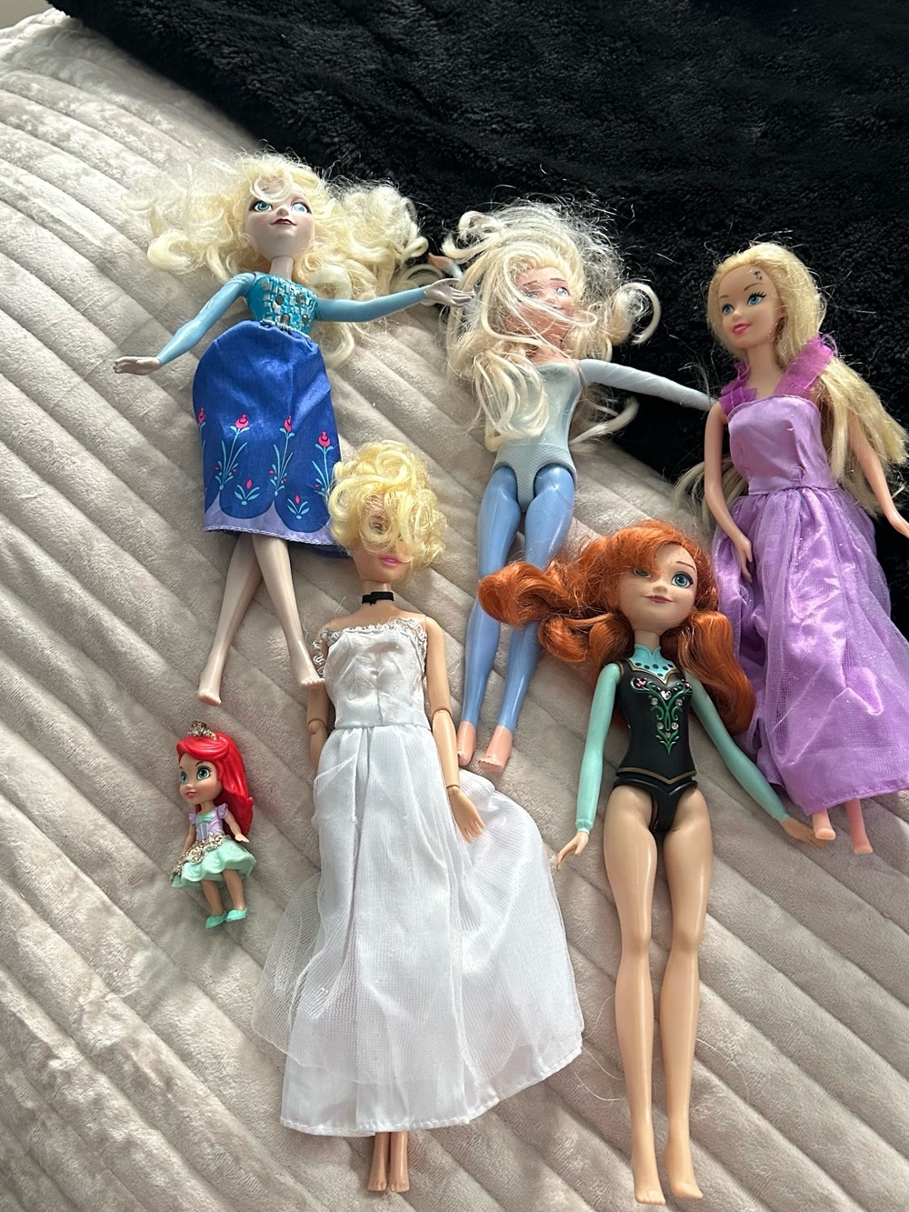 Princess Doll Lot - Assorted Colors (Blue, Purple, White, Black, Red)